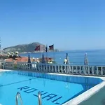 Hotel Royal Hotel 3*