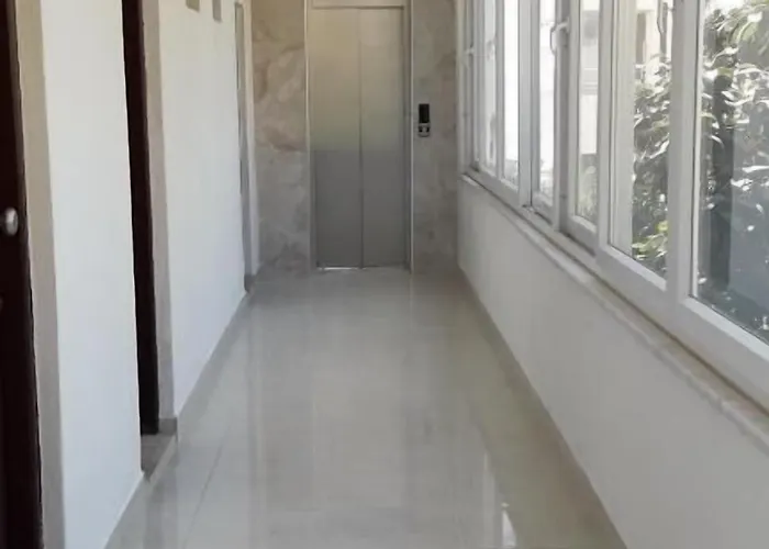 皇家酒店 3*